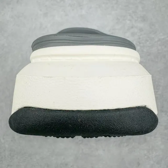 Crocs Echo Clog Zueco gris y crema de plataforma 8