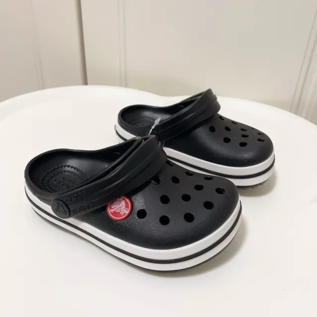 Crocs أبيض رغوة مبللة مثقبة علوية كلوج 15
