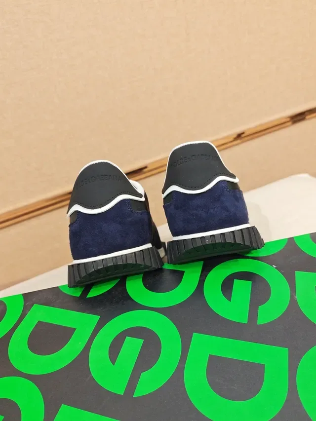 DC Shoes Navy and Black Logo Lifestyle Sneakers 3