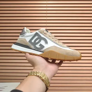 DC Shoes White Beige Retro Runner Silhouette Layered Suede And Leather Upper Lifestyle Sneakers