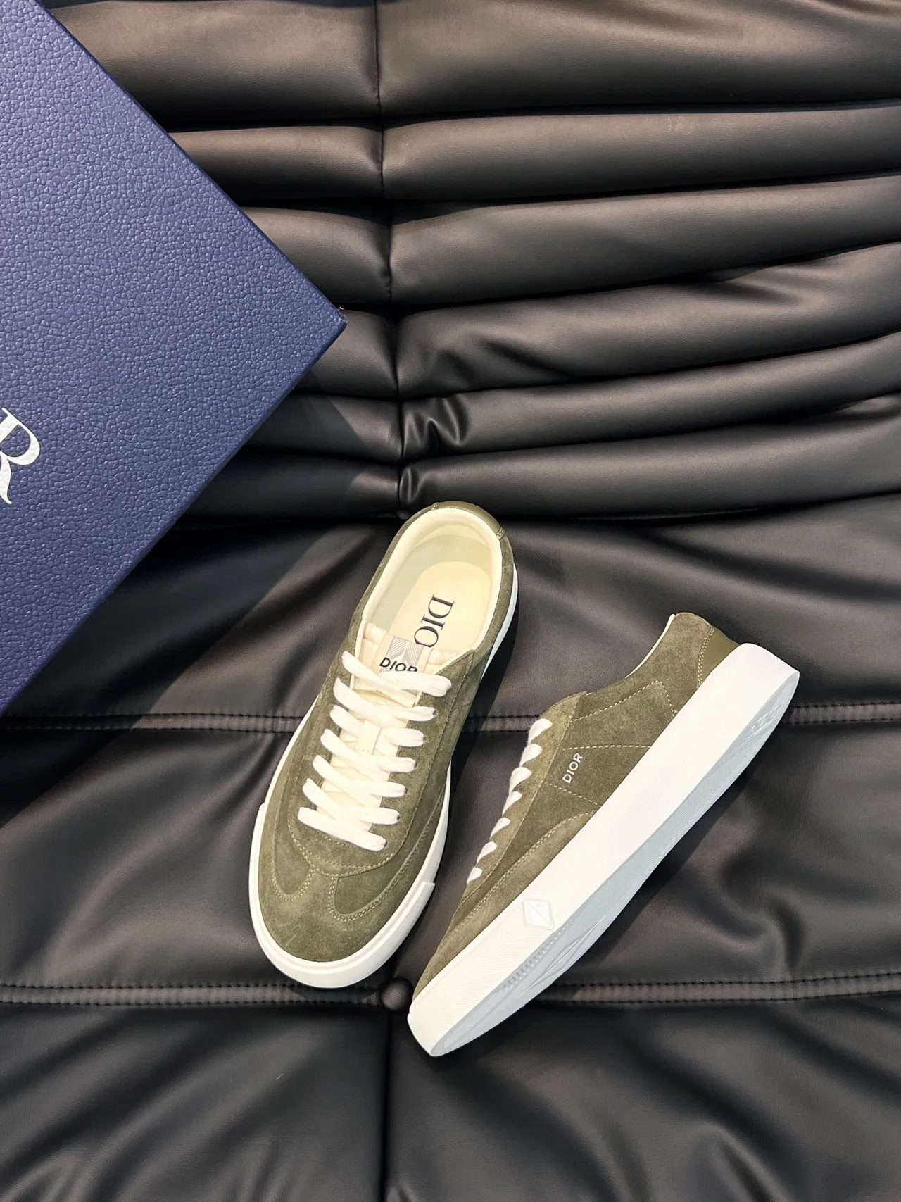Dior B23 Army Green White Suede Upper Low-Top Lifestyle Sneakers 2