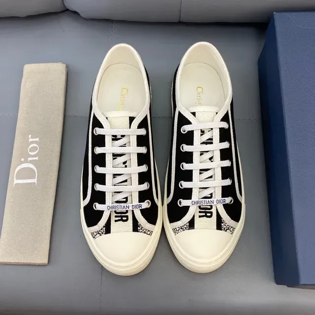 Dior B23 Black and White Canvas Lifestyle Sneakers 2
