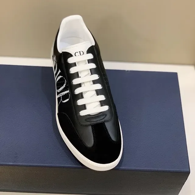 Dior B23 Black and White Logo Lifestyle Sneakers 4