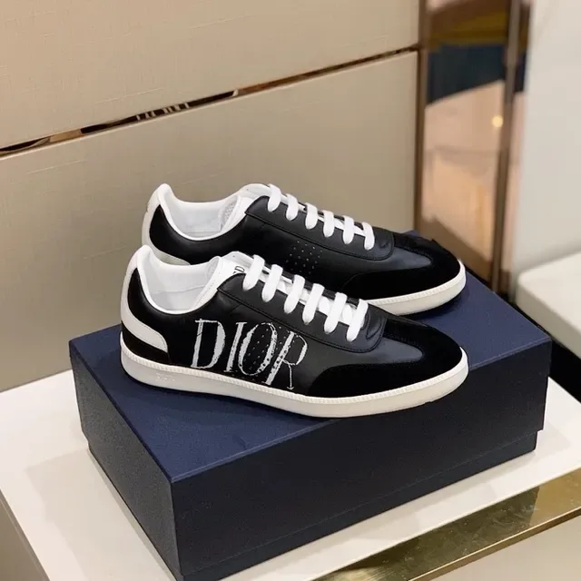 Dior B23 Black and White Logo Lifestyle Sneakers 5