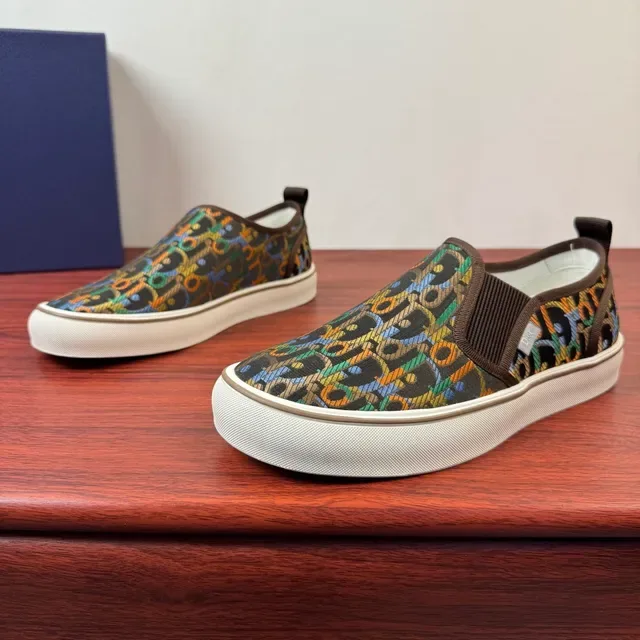 Dior B23 Oblique Monogram Slip-On Lifestyle Sneakers 3