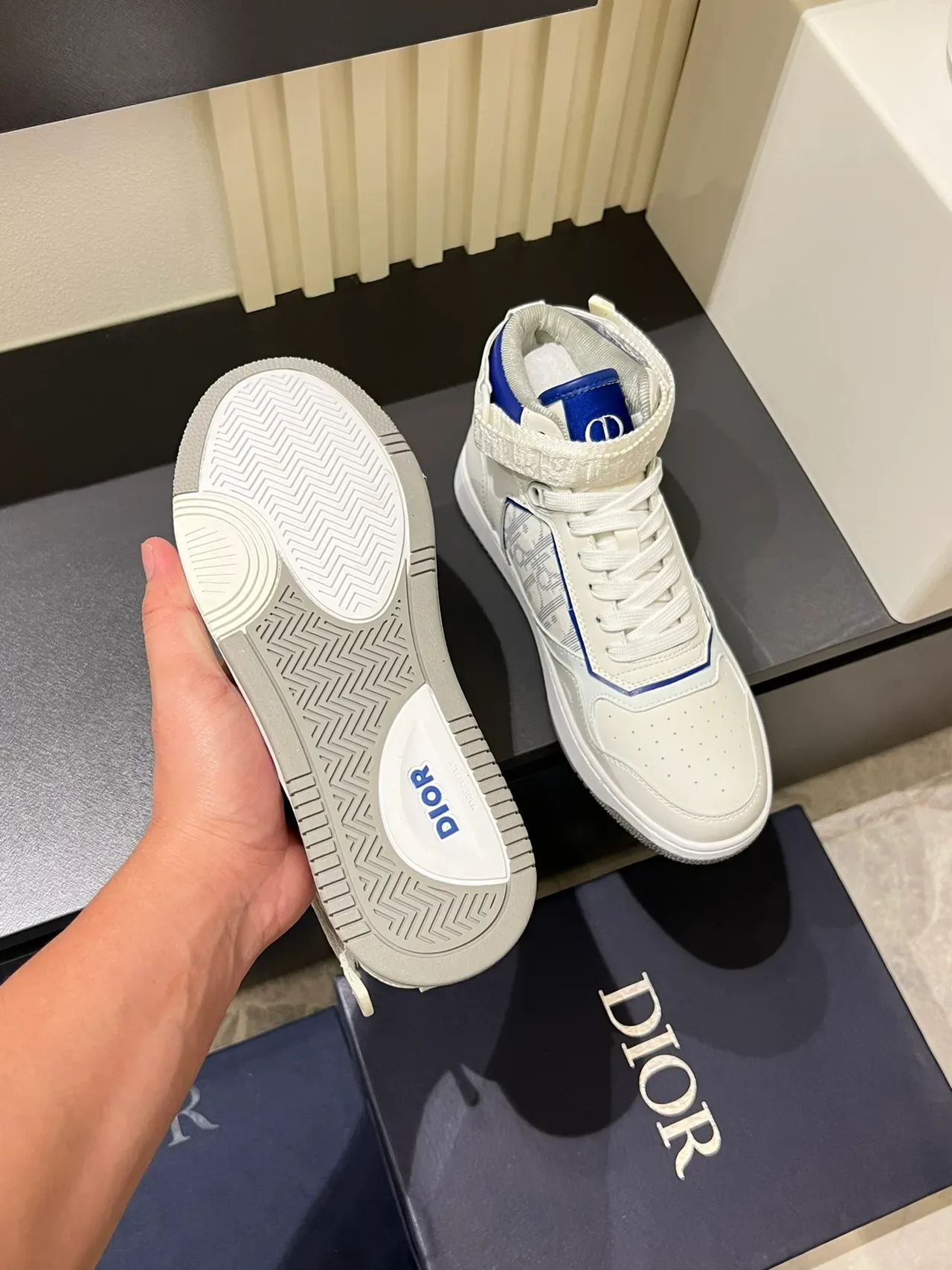 Dior B23 White and Blue Monogram High-Top Lifestyle Sneakers 4
