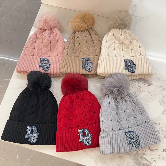 Dior Gorro Beige Marrón Tejido a Cable con Pom-Pom en la Parte Superior 10