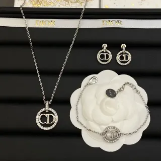 Collier Dior CD Icon Argent Blanc Cristal-Pavé Cercle Monogram