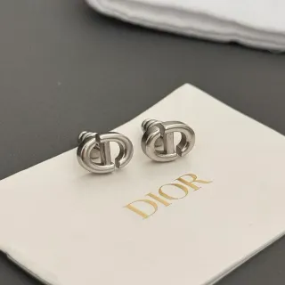 Boucles d'oreilles stud Dior CD Monogram en métal poli