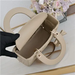 Dior Lady Dior Bolsa Tote com alça superior em borgonha com canage acolchado 3