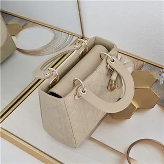 Dior Lady Dior Bolsa Tote com alça superior em borgonha com canage acolchado 4