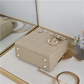 Dior Lady Dior Bolsa Tote com alça superior em borgonha com canage acolchado 5