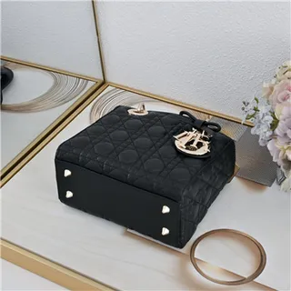 Dior Lady Dior Bolsa Tote com alça superior em borgonha com canage acolchado 23