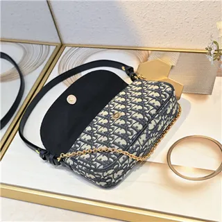 Dior Navy Beige Oblique Monogram Canvas Gold-Tone CD Logo Clasp Chain Bag 5