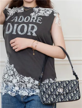 Dior Navy Beige Oblique Monogram Canvas Gold-Tone CD Logo Clasp Chain Bag 16