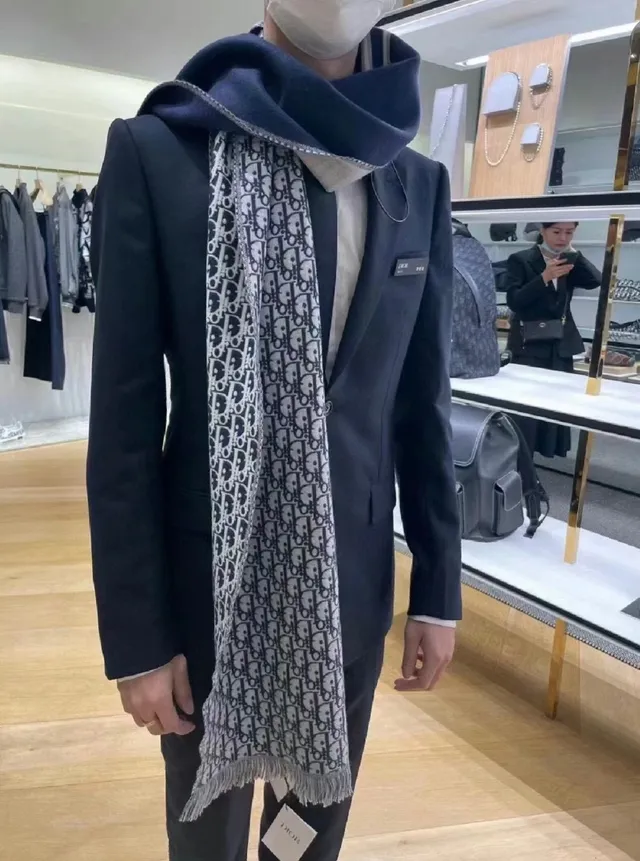 Dior Oblique Navy White Monogram Knit Fringed Edges écharpe 2