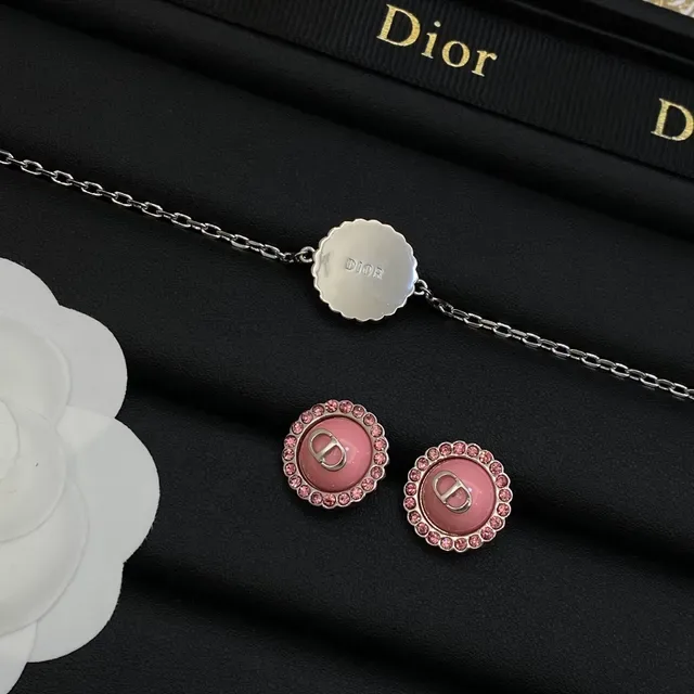 Dior Pendentif Circular Enamellé Rose Argent avec Biseau Incrusté de Cristaux 2