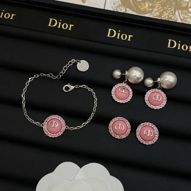 Dior Pendentif Circular Enamellé Rose Argent avec Biseau Incrusté de Cristaux 8