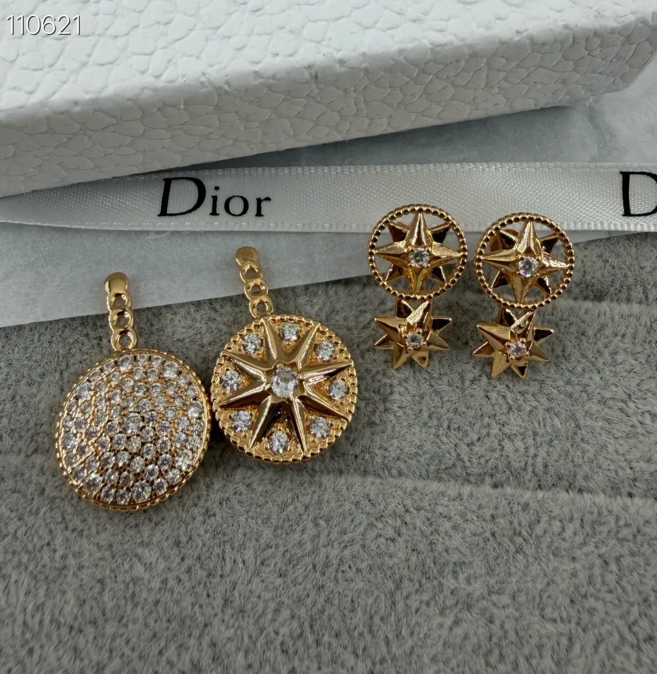 Dior Rose des Vents Star Compass Rose Crystal Earrings 4