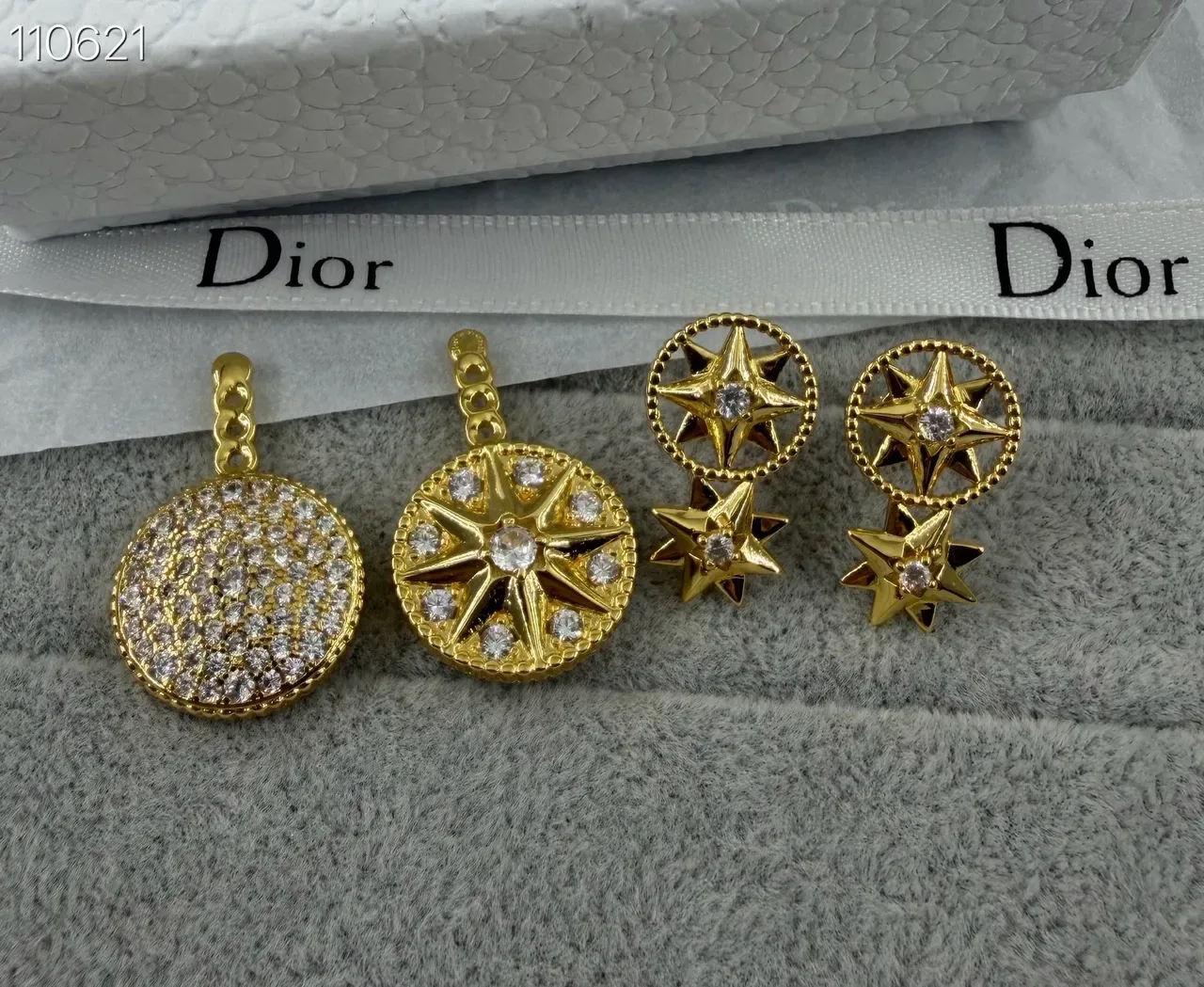 Dior Rose des Vents Star Compass Rose Crystal Earrings 5