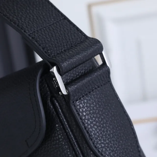 Dior Saddle Bag Black Pebbled Leather Crossbody Bag 6