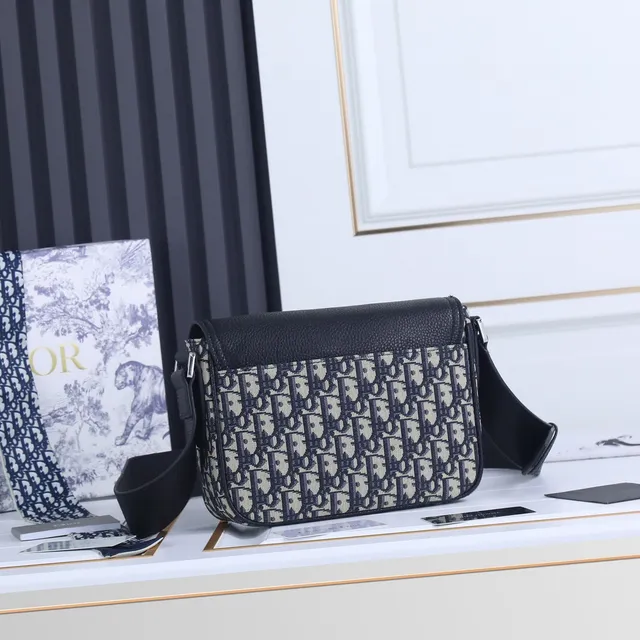 Dior Saddle Black Beige Asymmetrical Flap Pebbled Leather Saddle Bag 9