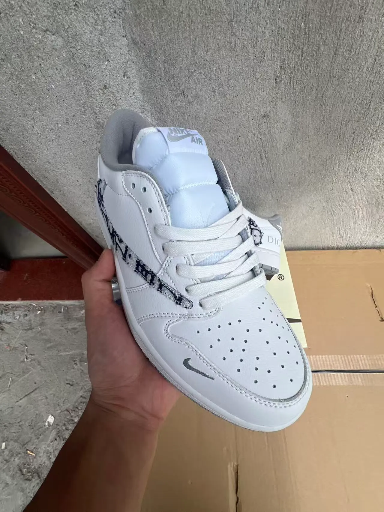 Dior White Gray Leather Upper Oblique Monogram Swoosh Lifestyle Sneakers 2