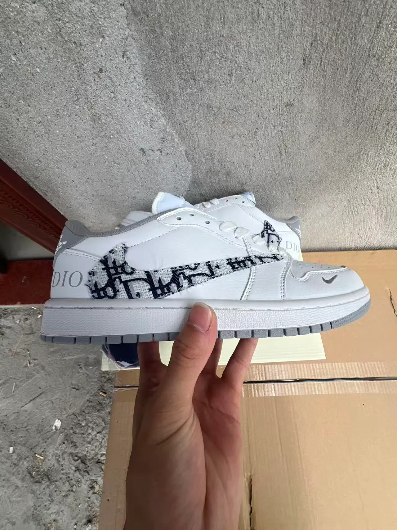 Dior White Gray Leather Upper Oblique Monogram Swoosh Lifestyle Sneakers 7
