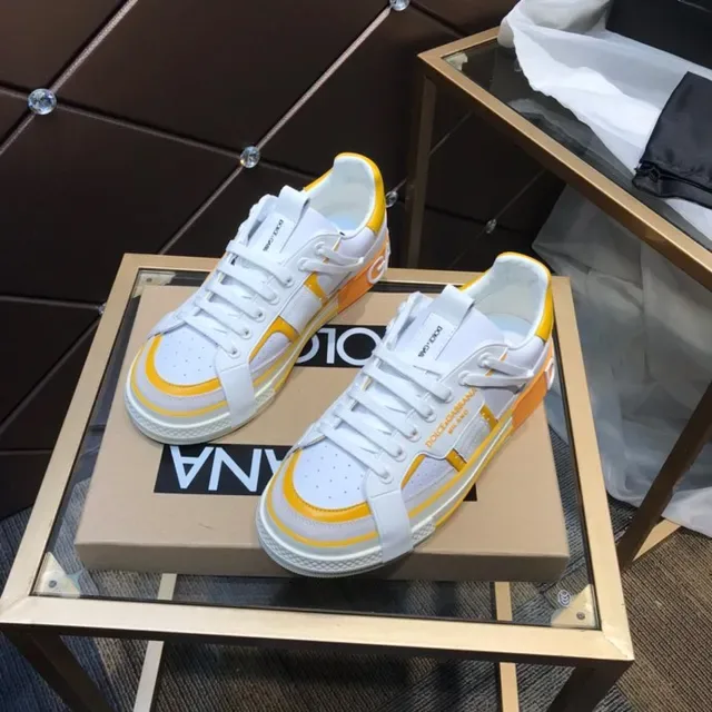 Dolce & Gabbana Portofino baskets lifestyle blancs et jaunes 6