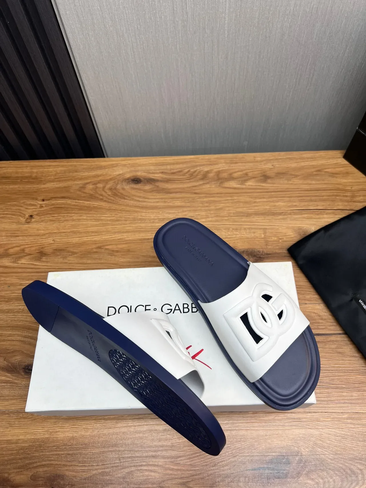 Dolce & Gabbana Logo Slide White and Navy Slippers 6