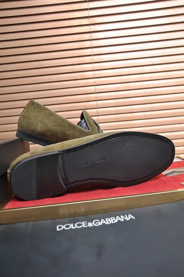 Dolce & Gabbana Portofino Verde Exército Preto Camurça Superior Bordado Crest Mocassim 3
