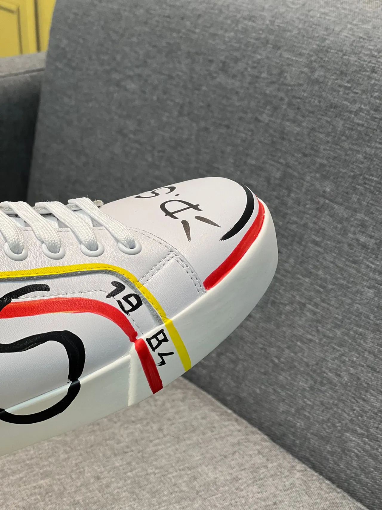 Dolce & Gabbana Portofino Graffiti-Print sneakers lifestyle blanches 3