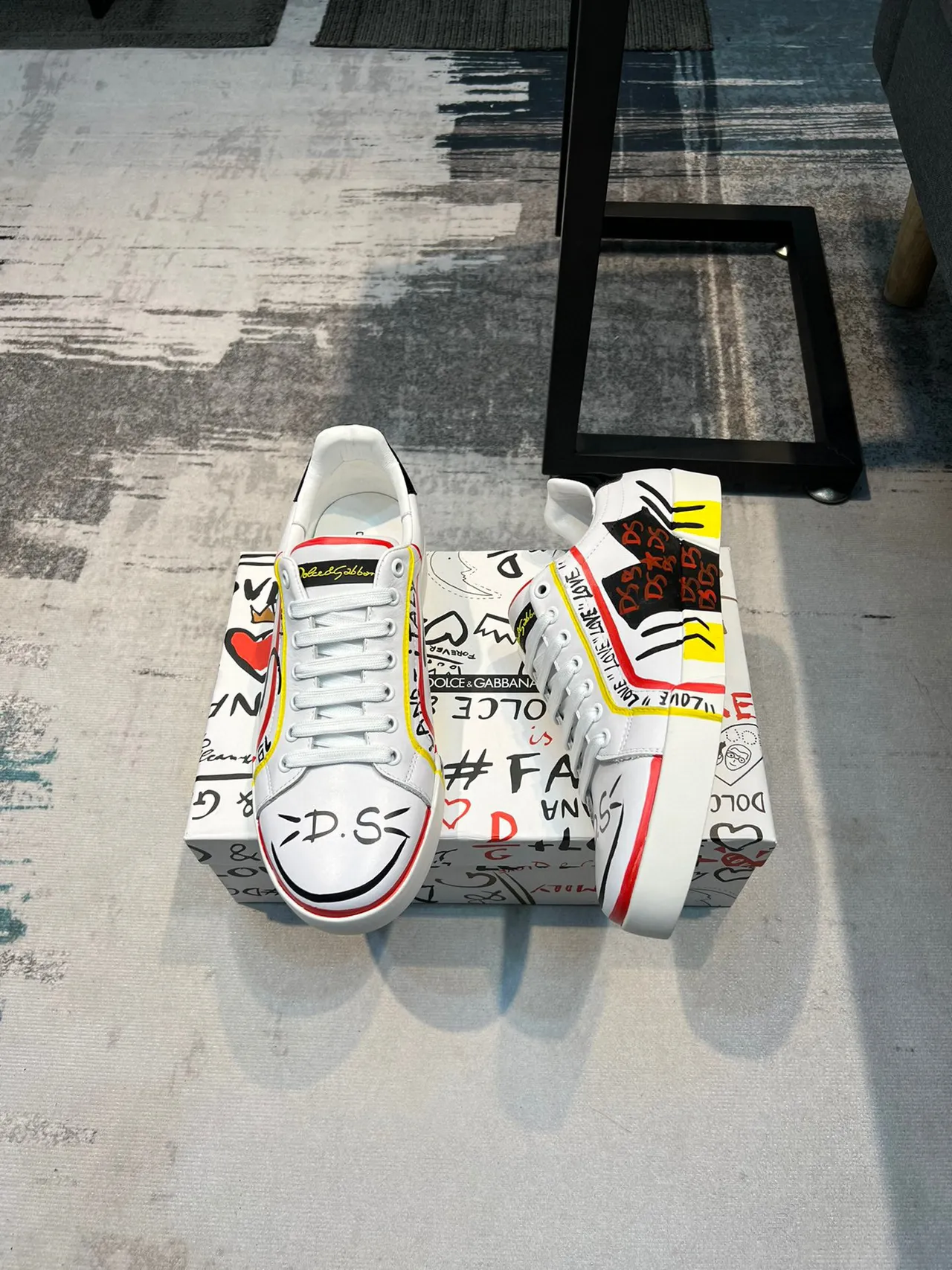 Dolce & Gabbana Portofino Graffiti-Print sneakers lifestyle blanches 4