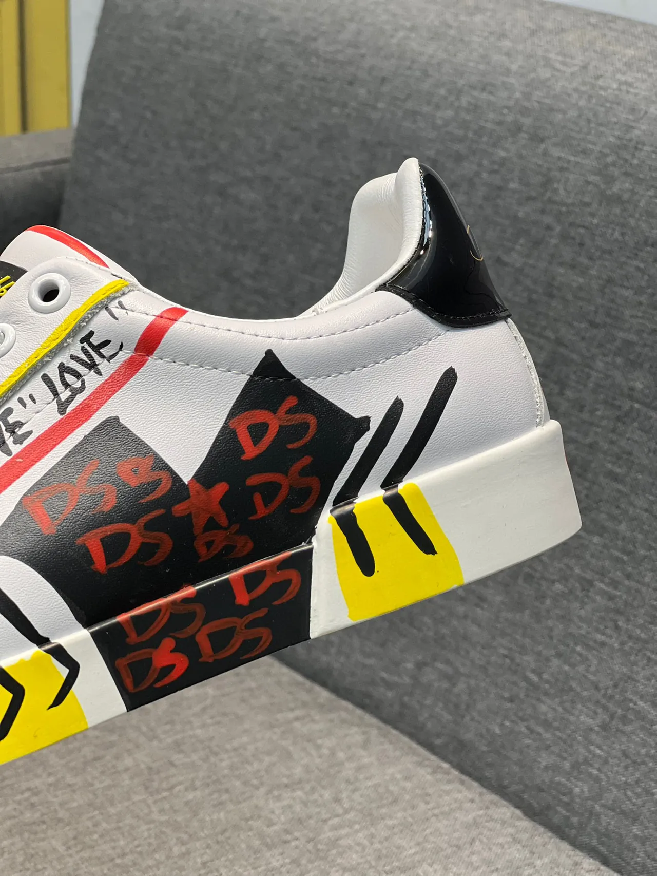 Dolce & Gabbana Portofino Graffiti-Print sneakers lifestyle blanches 9