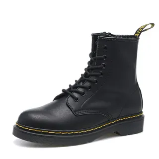Dr. Martens 1460 Botas Martin de Cuero Negro Suave con Costura Amarilla