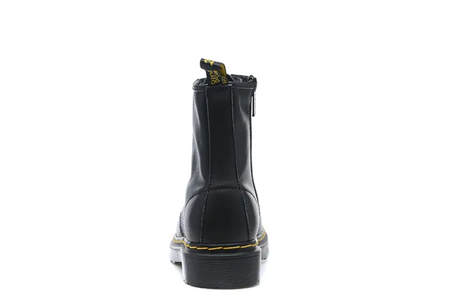 Dr. Martens 1460 Botas Martin de Couro Preto Suave com Costura Amarela 5