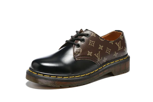 Dr. Martens 1461 Noir Marron à trois œillets imprimé monogramme sur l'empièment chaussures Oxford 3