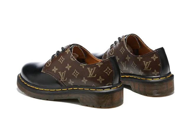 Dr. Martens 1461 Noir Marron à trois œillets imprimé monogramme sur l'empièment chaussures Oxford 5