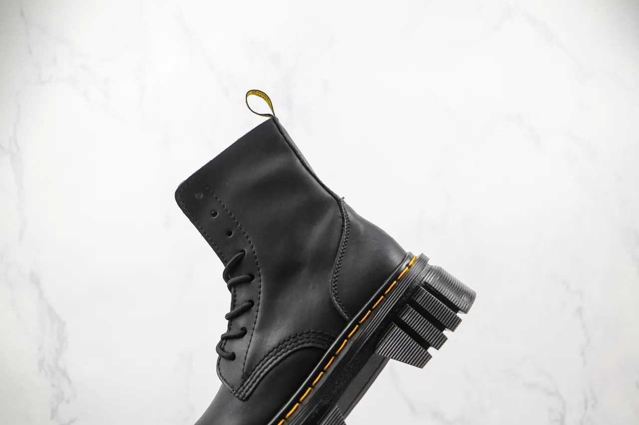 Dr. Martens Jadon negras amarillas suela de plataforma gruesa costura de welt botas Martin 7