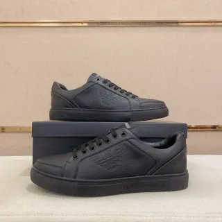 Emporio Armani Chaussures lifestyle en cuir noir au logo aigle
