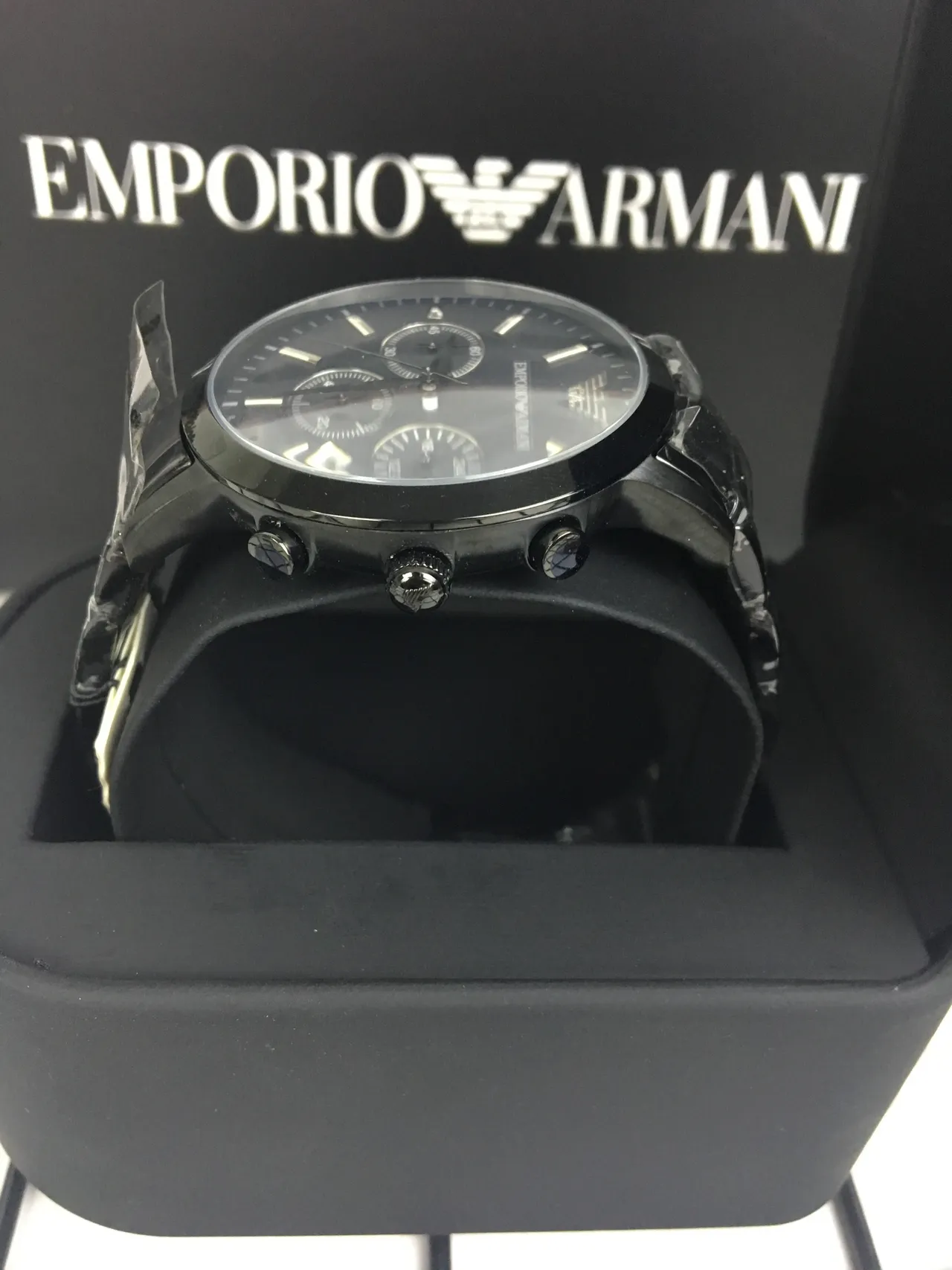Emporio Armani Chronographe Cadran Noir Acentos Dorés Montre Quartz 3