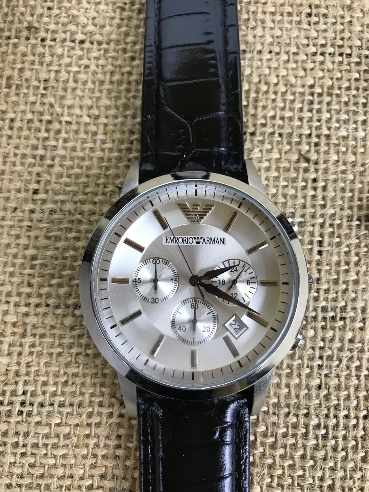 Emporio Armani Chronographe Cadran Argenté Bracelet Cuir Noir Quartz 7