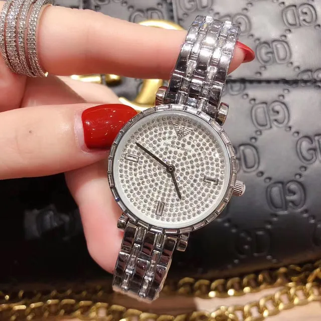 Emporio Armani Montre Quartz à cadran pavé de cristaux 7