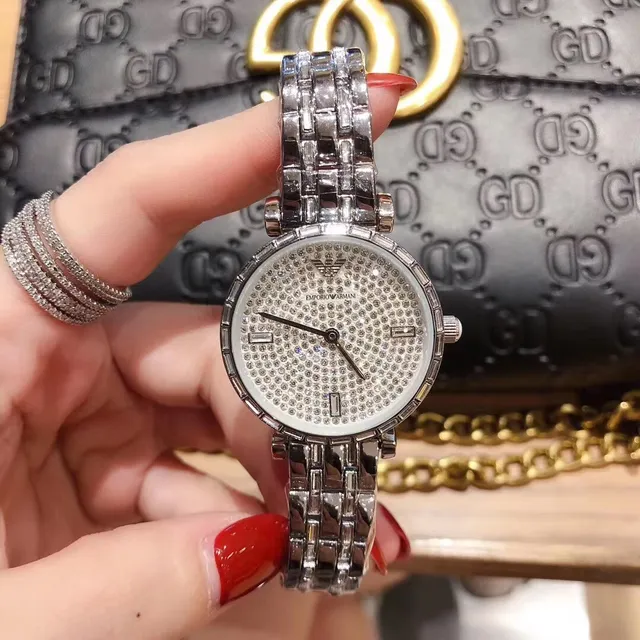 Emporio Armani Montre Quartz à cadran pavé de cristaux 8