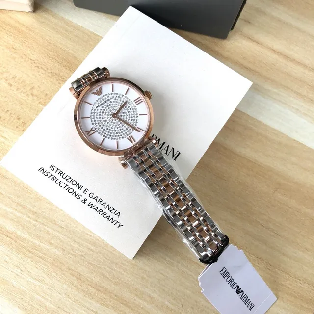 Emporio Armani Montre Quartz Bicolore au Cadran Pavé de Cristaux 6