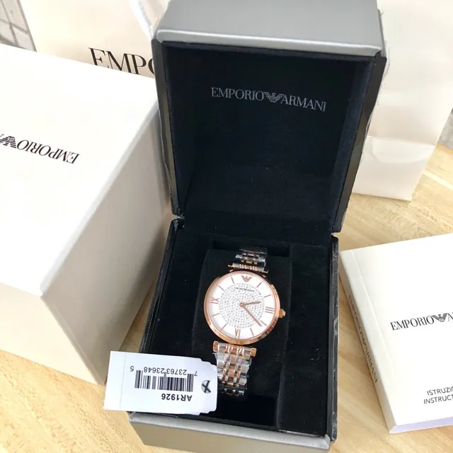 Emporio Armani Montre Quartz Bicolore au Cadran Pavé de Cristaux 9