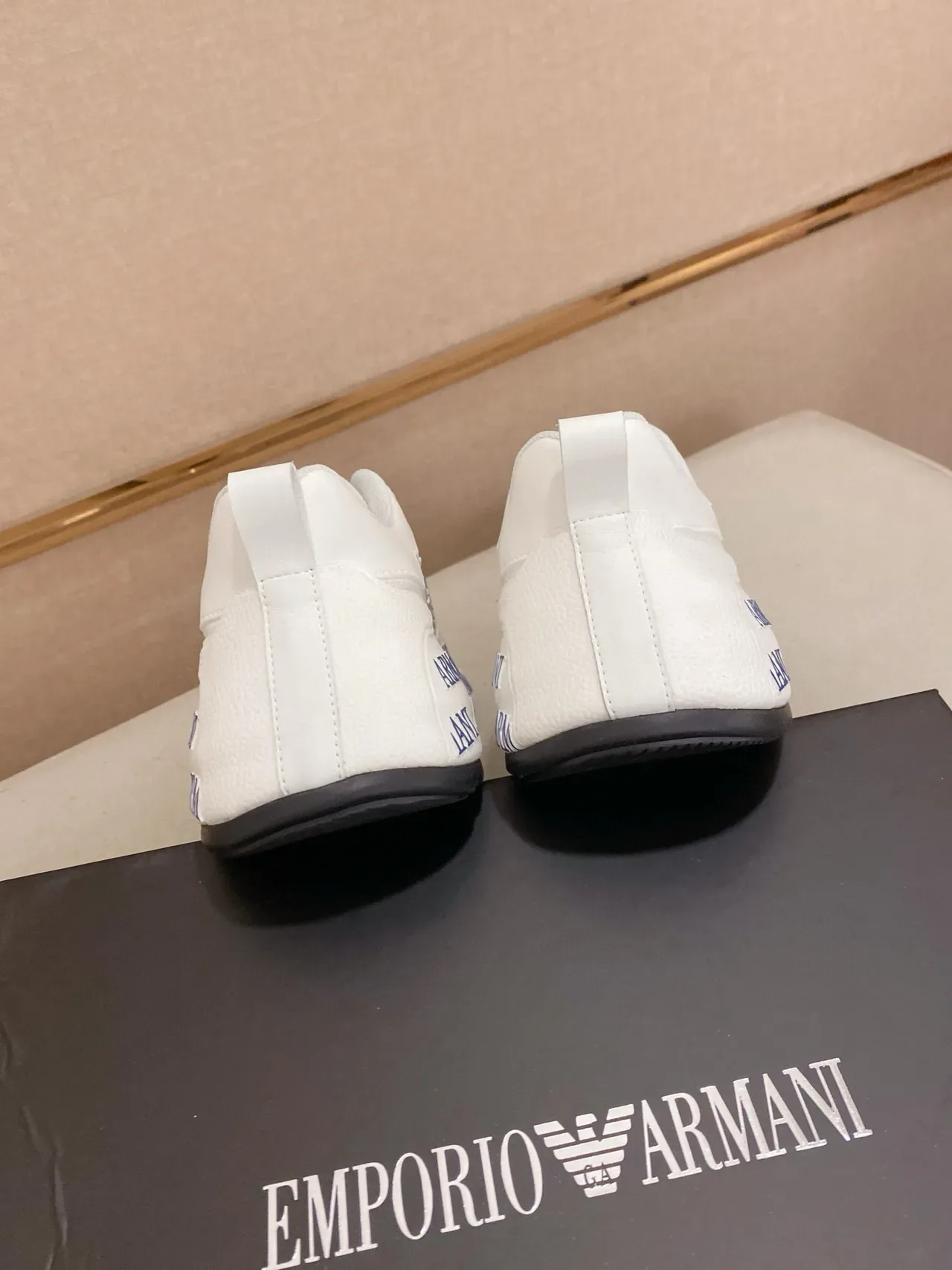 Emporio Armani Logo Pesado Branco e Marinho Tênis Lifestyle 8