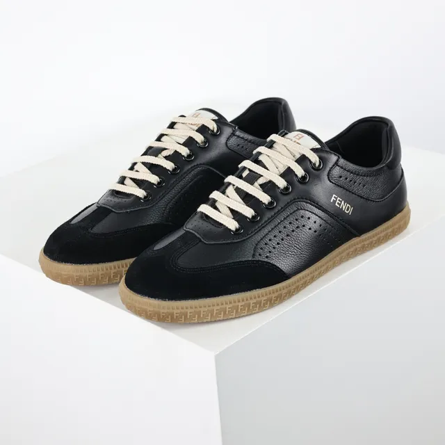 Fendi Noir Beige Cuir Perforé Daim Panneaux Sneakers Lifestyle 2