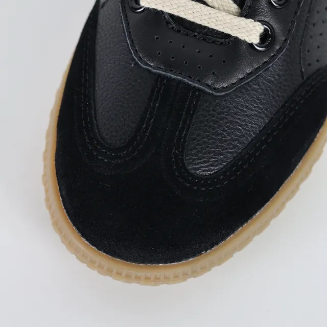 Fendi Noir Beige Cuir Perforé Daim Panneaux Sneakers Lifestyle 5