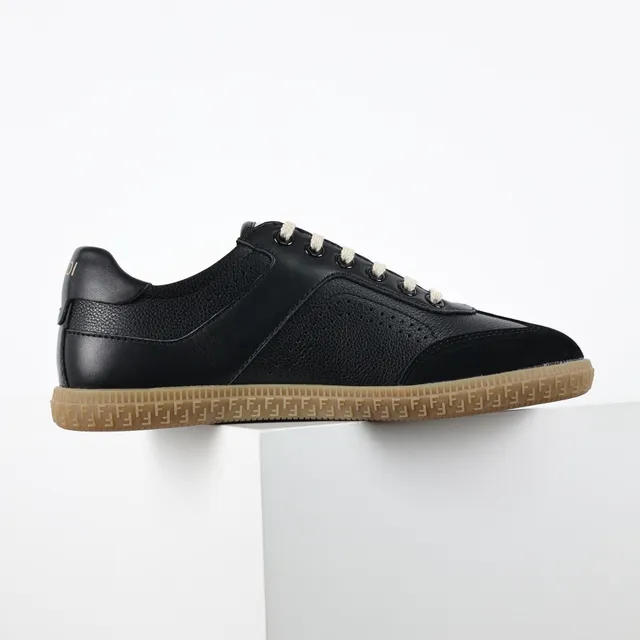 Fendi Noir Beige Cuir Perforé Daim Panneaux Sneakers Lifestyle 7